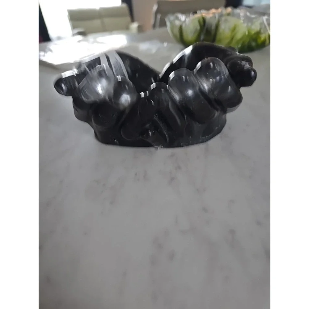Resin Cupped Hands Black‎ And White Clear. Decoration gift . 571